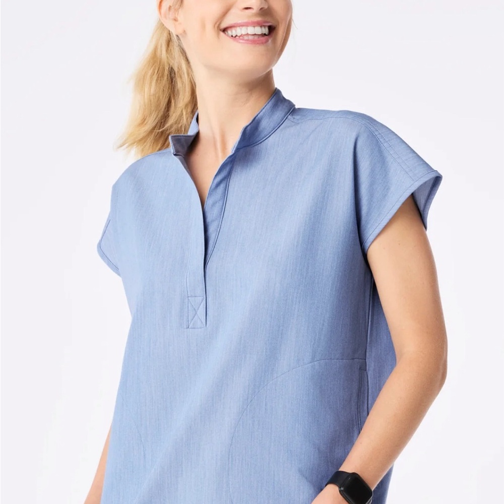 Figs scrub heather indigo Rafaela oversized scrub top womens XXS